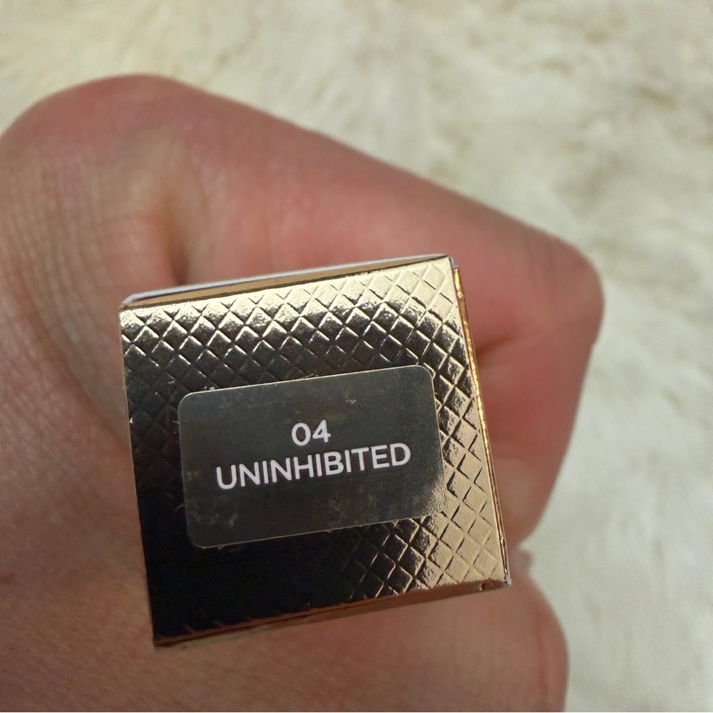 Tom Ford Soleil Lip Balm - 04 UNHIBITED - Picture 6 of 7